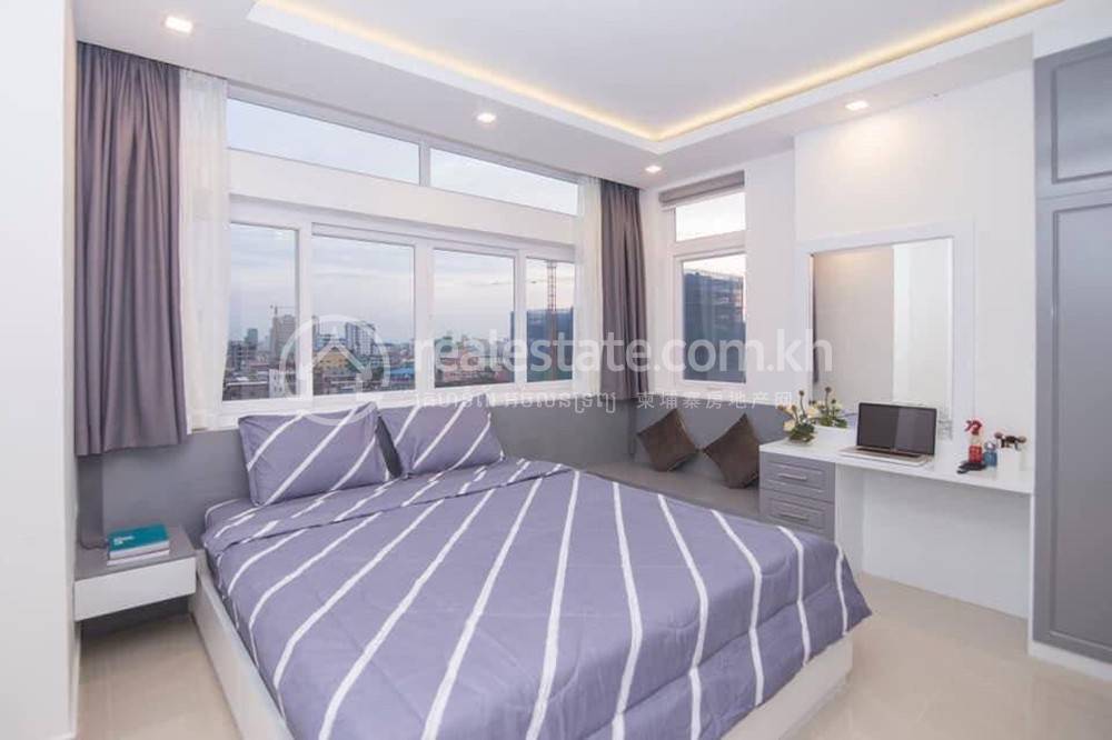 Apartmán se službami K pronájmu in 7 Makara $1,750