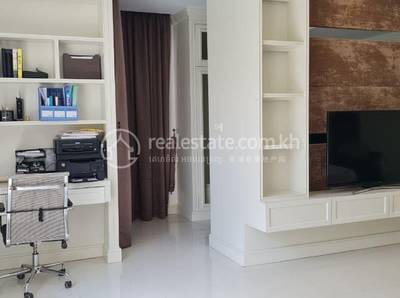 Villa For Sale in Chbar Ampov $750,000