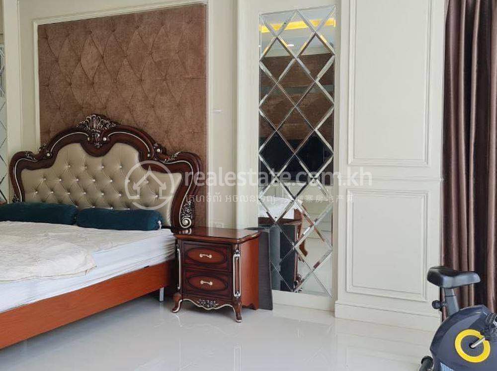 Nirouth Villa For Sale in Nirouth