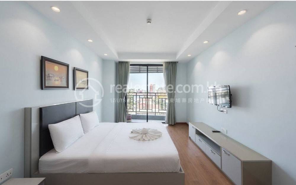 $1,500 Flat