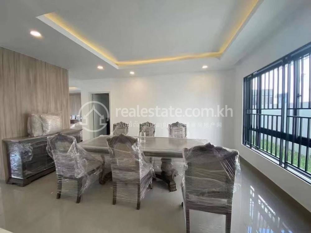 Meanchey300平方米使用面积别墅出租