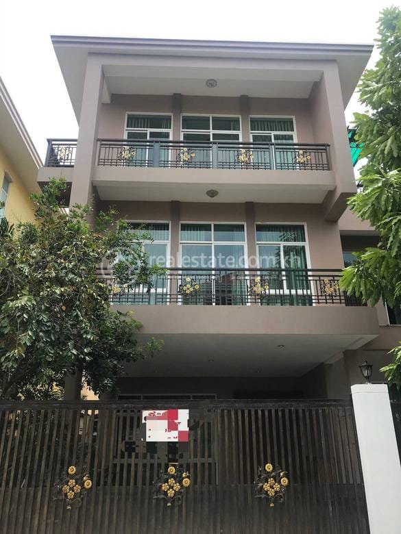 BKK 2 Villa For Rent in BKK 2