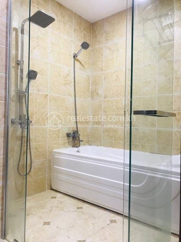 Condo K pronájmu in 7 Makara $600
