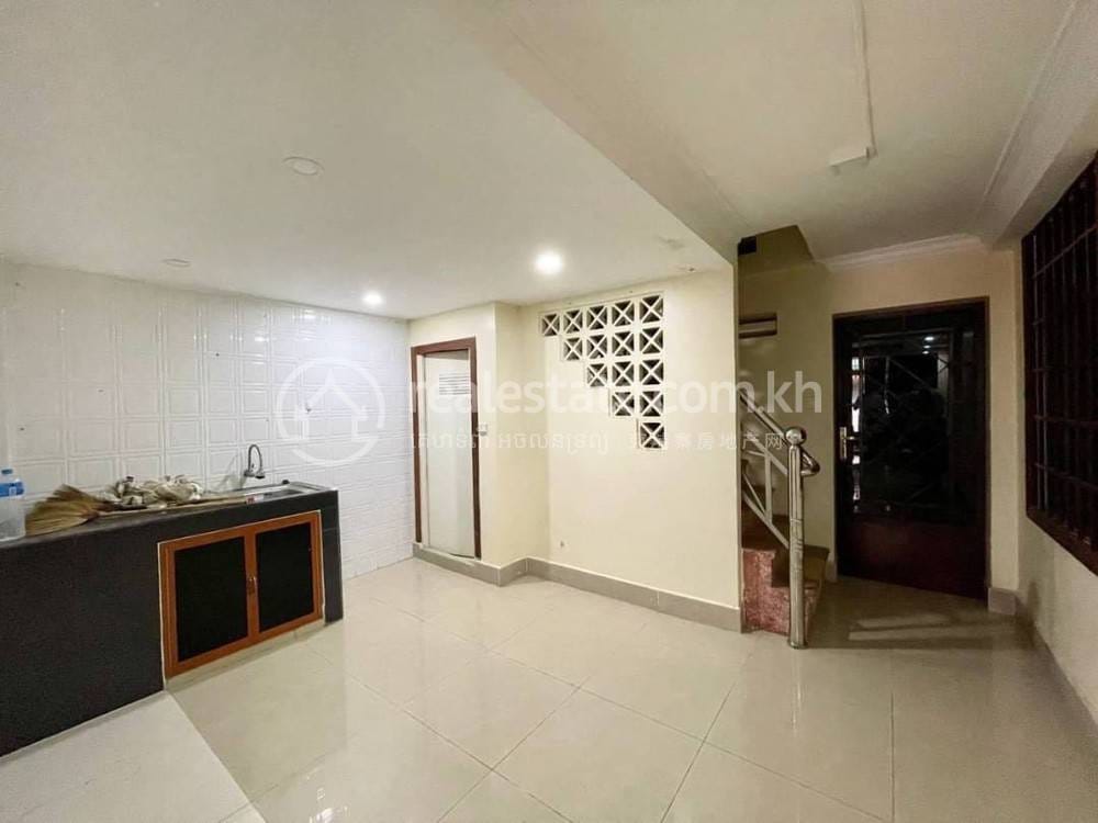 Toul Kork排屋出租，价格$500