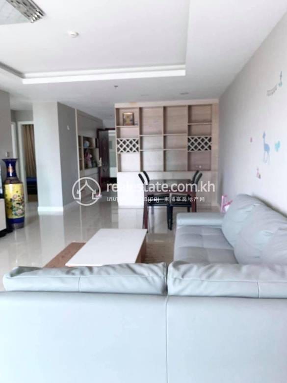 คอนโด สำหรับเช่า ใน 7 Makara $900