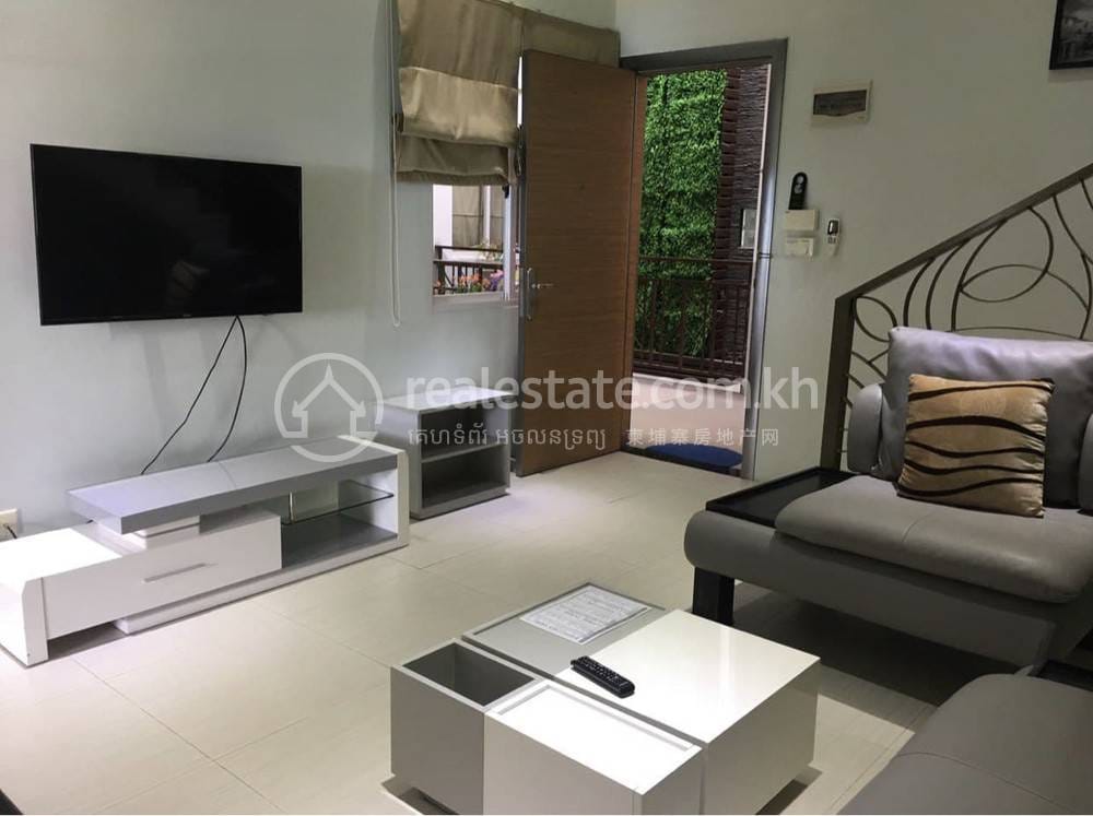 ផ្ទះល្វែង តម្លៃ $650