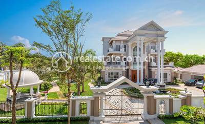   , ជើងឯក, ដង្កោរ, ភ្នំពេញ