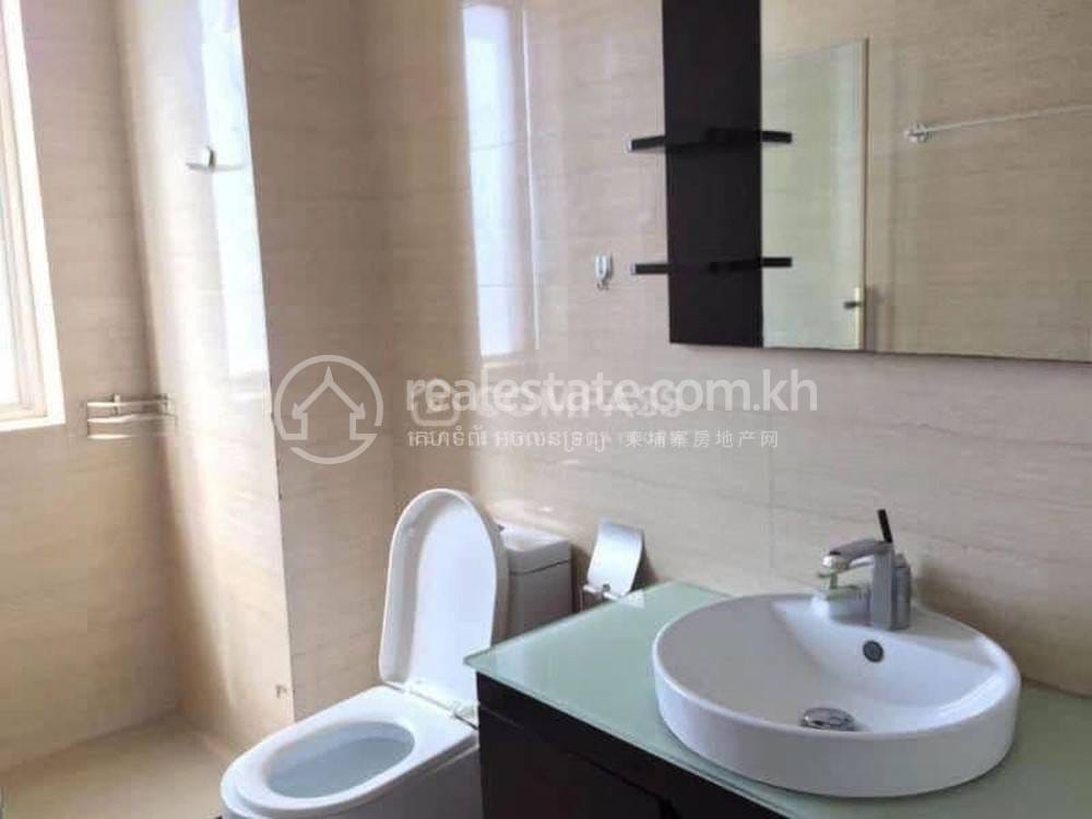 Apartment For Rent in Tonle Bassac, Chamkarmon, Phnom Penh