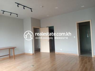 PS Crystal Condominium