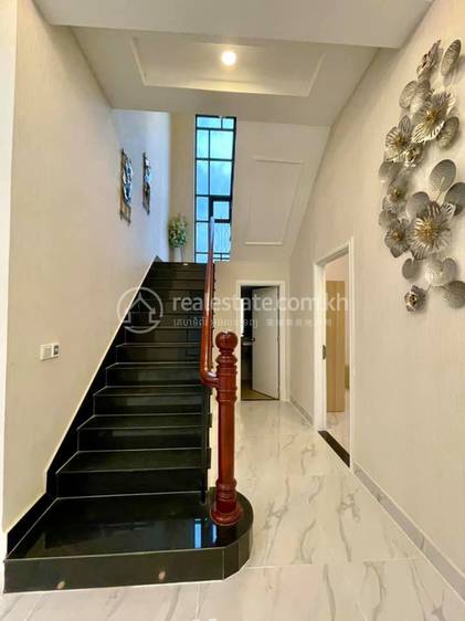 The ML Villa | Dangkao borey Na prodej in Dangkao