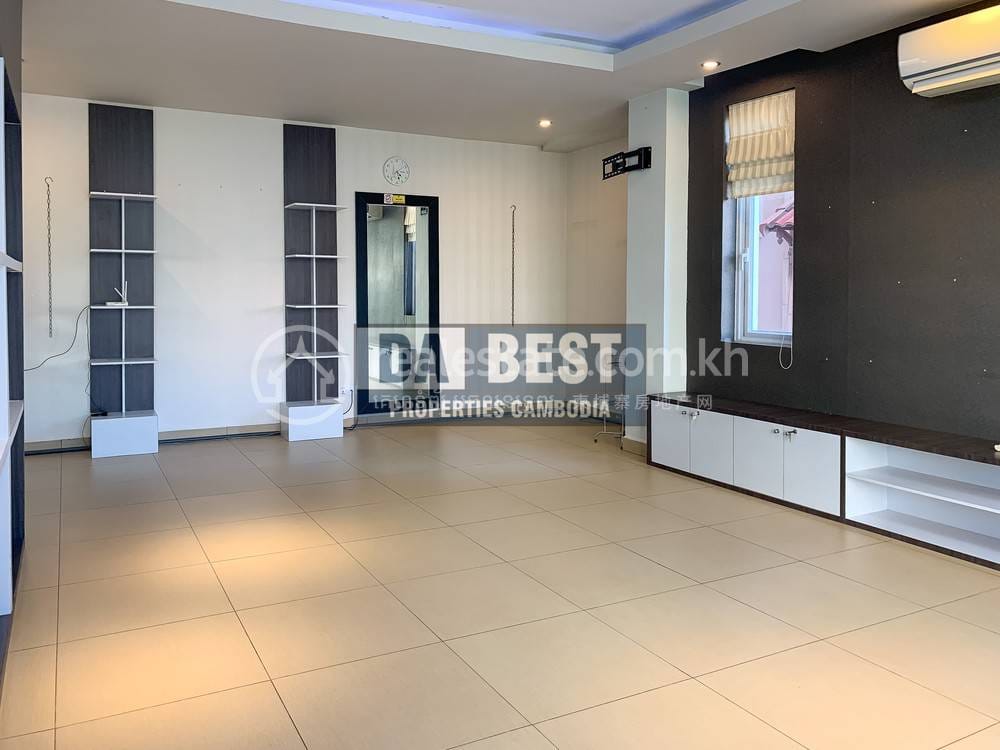 อาคารสำนักงาน สำหรับเช่า ใน Toul Kork $450