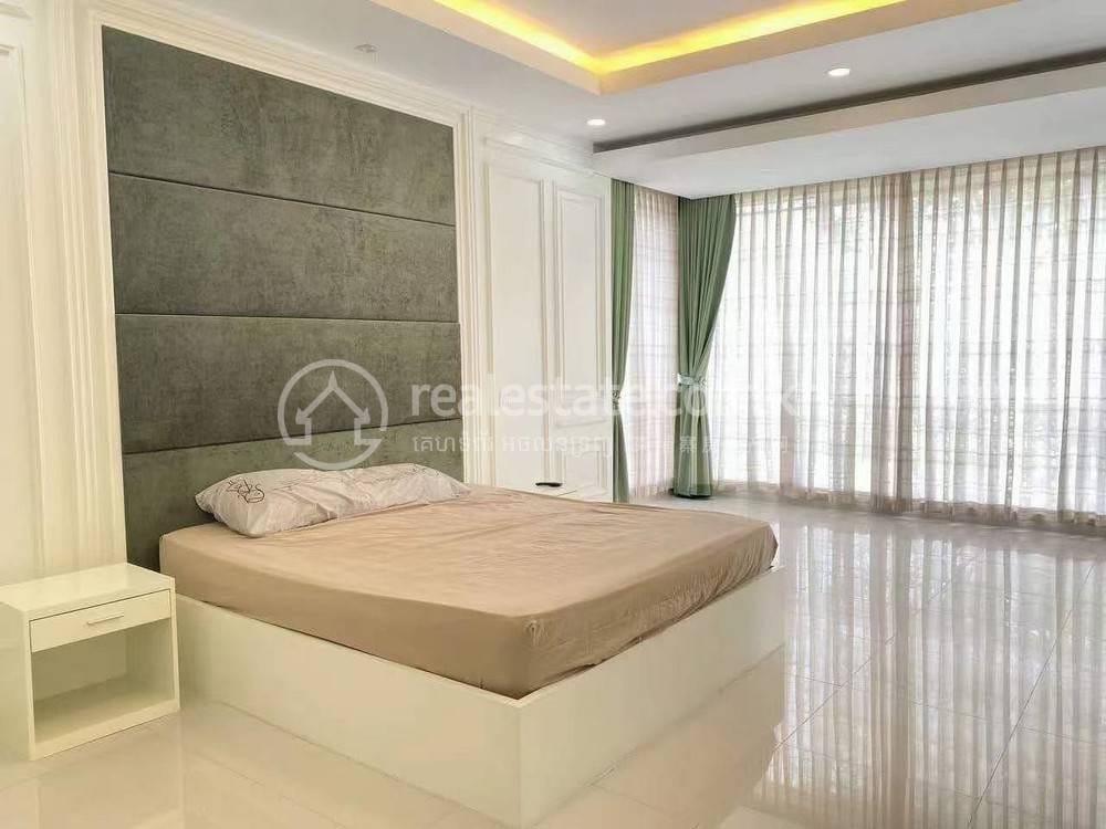 Vila Na prodej with 3 Parking Space