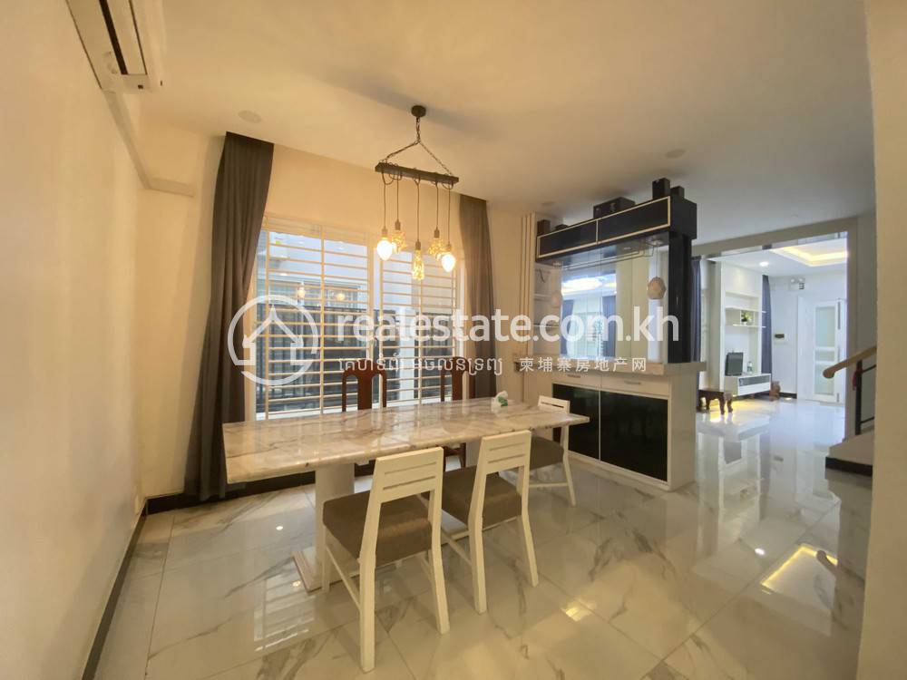 Villa for rent at PH national road 1 fully furnished