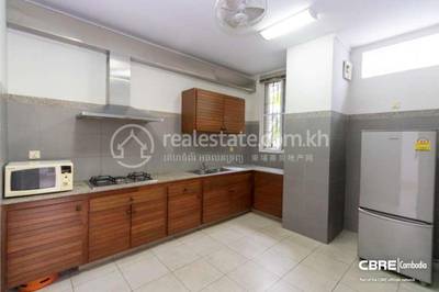 Apartment For Rent in Chamkarmon, Phnom Penh