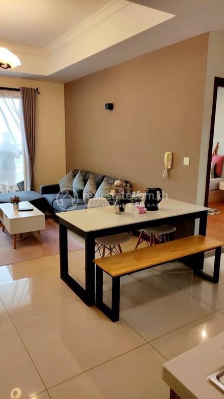 Apartament z obsługą Na wynajem w Chroy Changvar $400