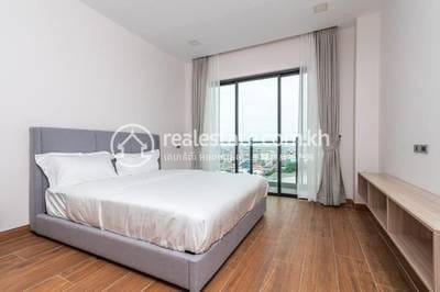 Serviced Apartment For Rent in Daun Penh $2,800
