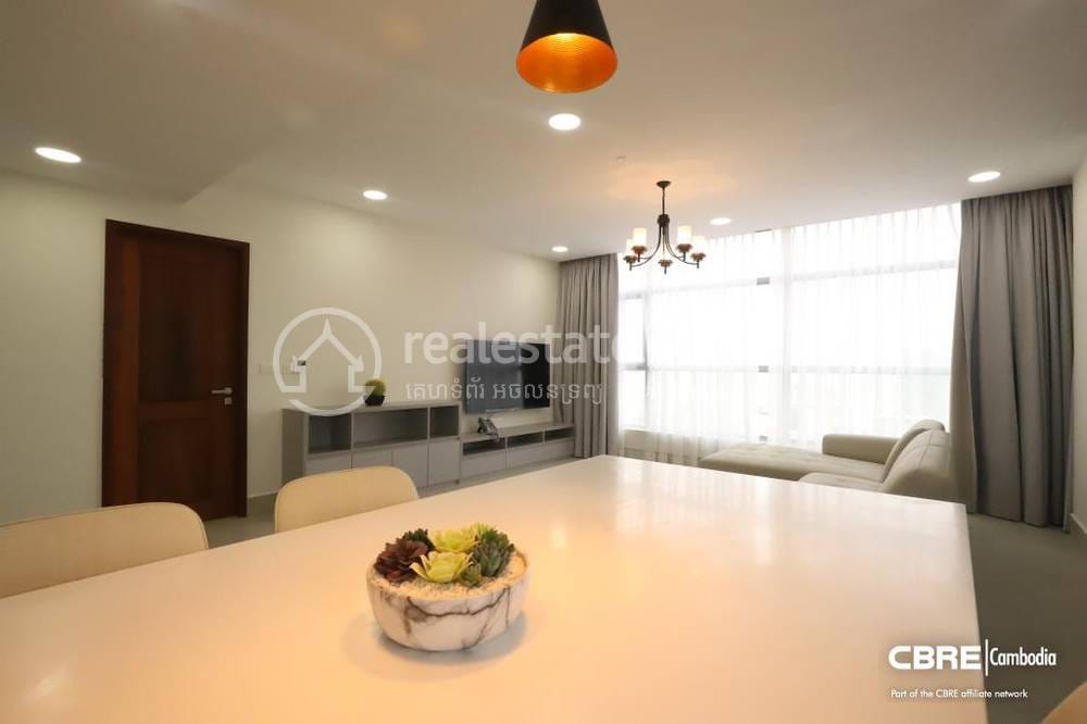 Apartment For Rent in Chamkarmon, Phnom Penh