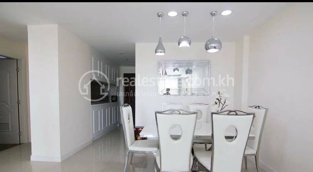 Condo Na wynajem o powierzchni mieszkalnej 106 m² w 7 Makara