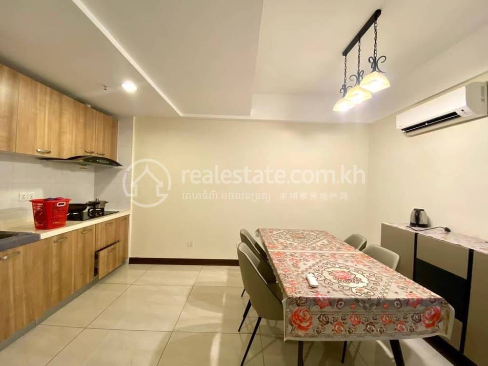 Апартаменты с Обслуживанием Для Аренды in Chamkarmon $450