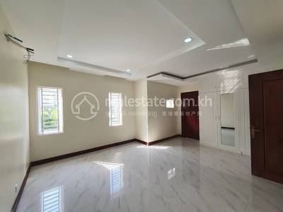 និរោធ, ច្បារអំពៅ, ភ្នំពេញ