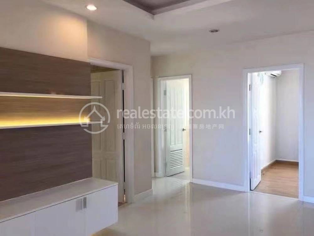 អាផាតមិនមានសេវាកម្ម តម្លៃ $1,600