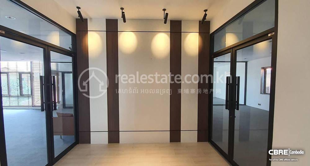 Kanceláře K pronájmu in Daun Penh $8,500
