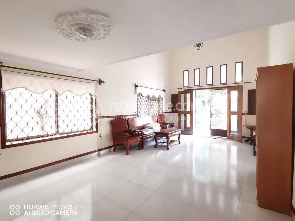 Villa À louer à Boeng Keng Kang $2,500