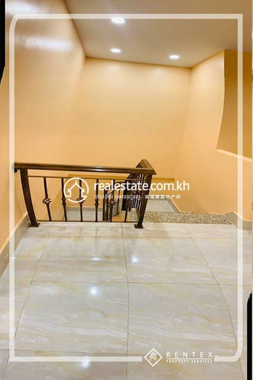House and lot For Rent in Tonle Bassac, Chamkarmon, Phnom Penh