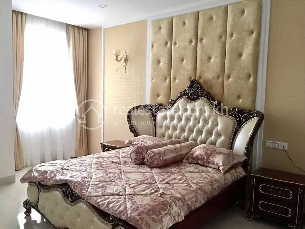 $2,500 Villa