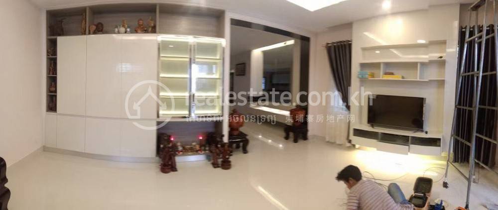 $2,000 Villa Jumelle