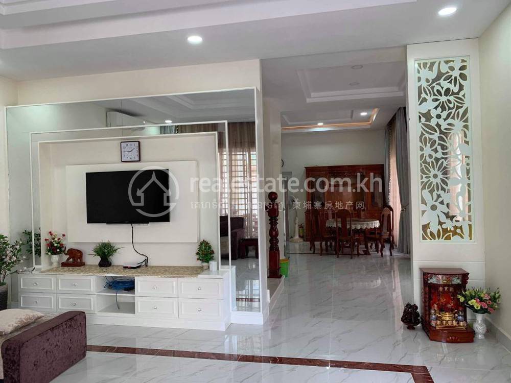 Twin Villa For Rent in Chbar Ampov, Phnom Penh