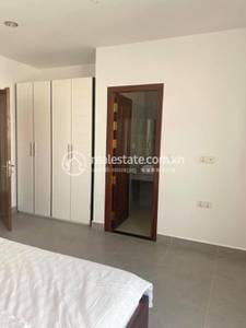 Апартаменты с Обслуживанием Для Аренды in Chamkarmon $1,100