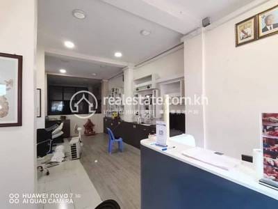 Boeng Keng Kang에 있는 별장 임대 $4,000