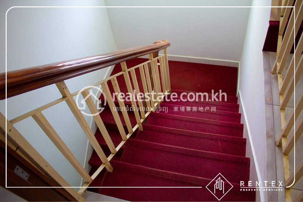 វីឡា សំរាប់ជួល នៅDaun Penh តម្លៃ $4,000
