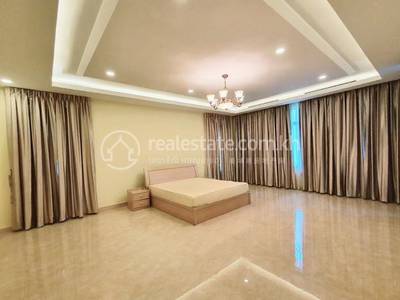 ទន្លេបាសាក់, ចំការមន, ភ្នំពេញ