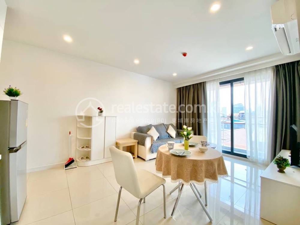 Serviced Apartment For Rent with 1 Parking Space