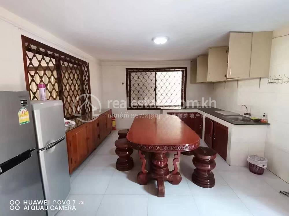 $2,500 Villa