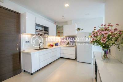 Апартаменты с Обслуживанием Для Аренды in Chamkarmon $2,500