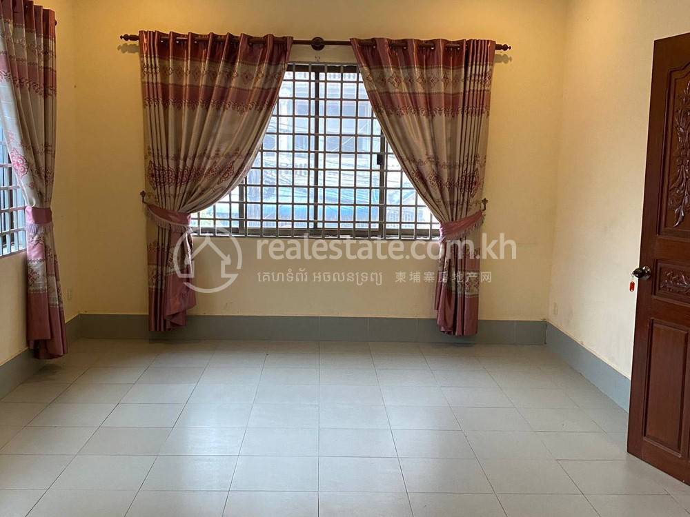 Chamkarmon别墅出租，价格$3,500