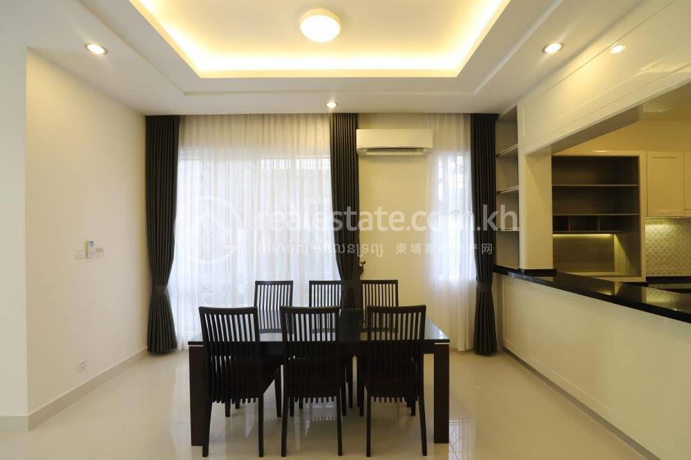 Vila K pronájmu in Chbar Ampov $2,500