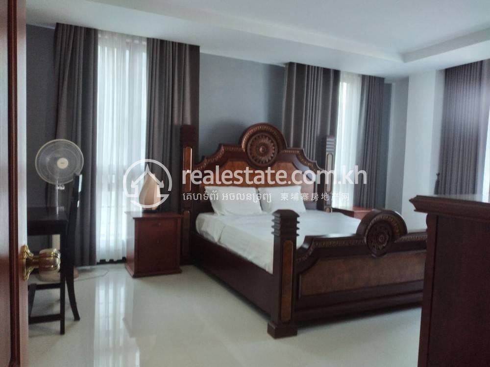 Serviced Apartment For Rent with 1 Parking Space