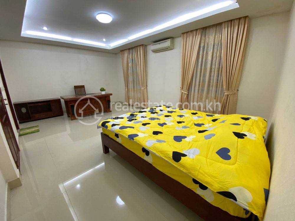 วิลล่าแฝด สำหรับเช่า ใน Sen Sok $1,200