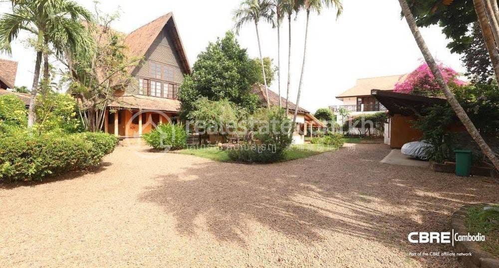 Chbar Ampov别墅出租，价格$7,000