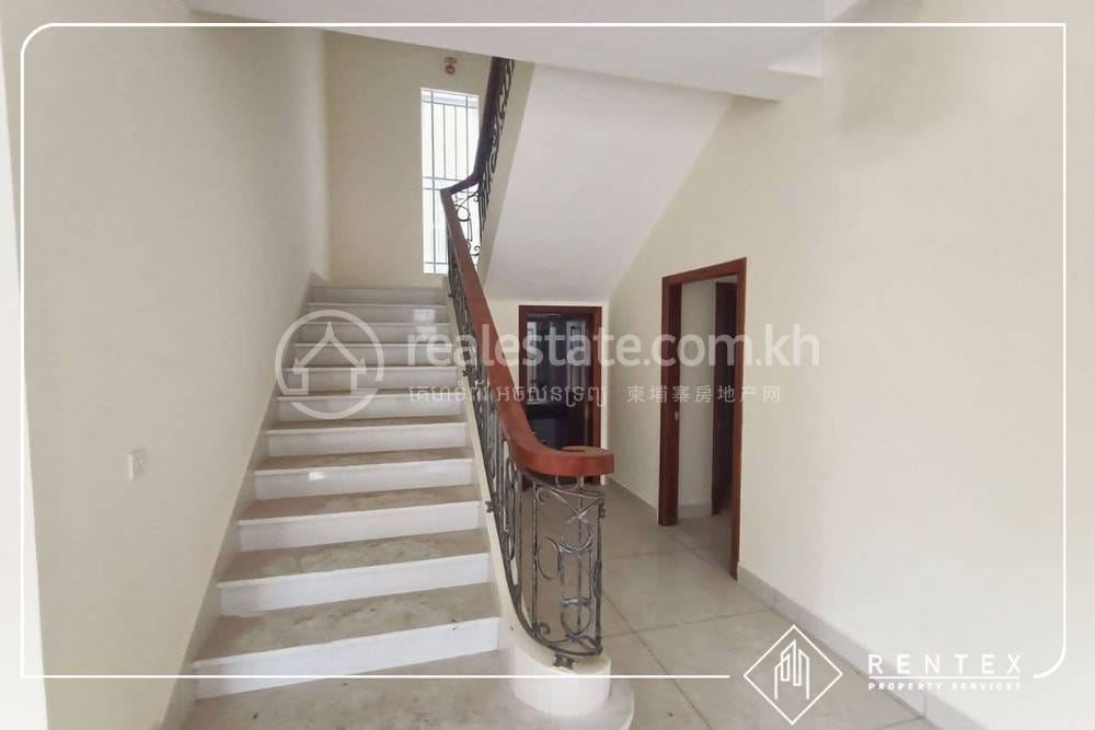 Vila Na prodej in Phnom Penh Thmey, Sen Sok, Phnom Penh