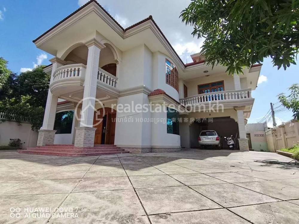 $2,000 Villa