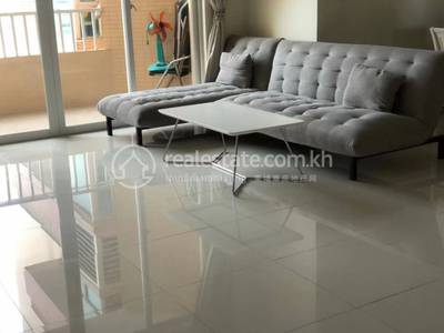 Chamkarmon Condo For Rent in Chamkarmon