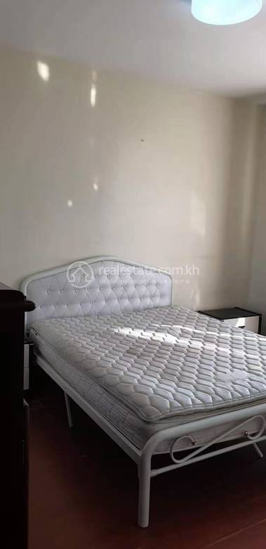 คอนโด สำหรับเช่า ใน Chamkarmon $1,400