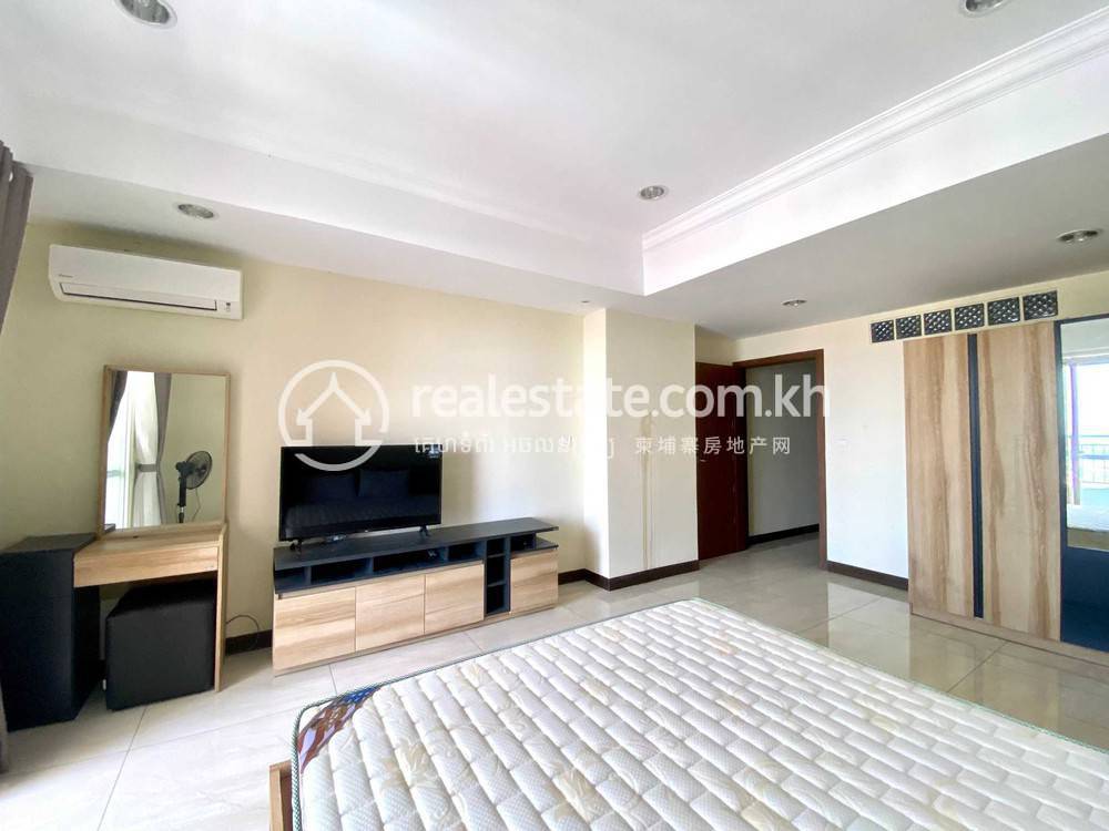 Chamkarmon Кондоминиум Для Аренды in Tonle Bassac Chamkarmon $450
