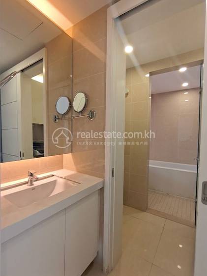 ខុនដូ សំរាប់ជួល នៅChamkarmon តម្លៃ $800