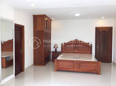 Boeung Prolit, 7 Makara, Phnom Penh